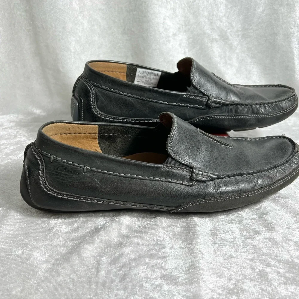 CLARKS Men's 11 M-Black Leather Casual Loafers Slip On Soft Cushioned Ortholite‎